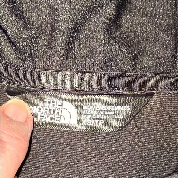 The North Face Black Women's Short Sleeve Lightweight Hoodie-Front pockets-XS - Picture 8 of 10